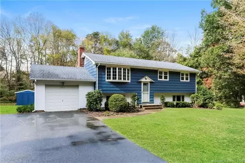 70 N Pond Rd, Hebron, CT 06231