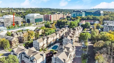 64 Glenrock Rd #64, Norwalk, CT 06850