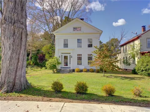 15 Plains Rd, East Haddam, CT 06469