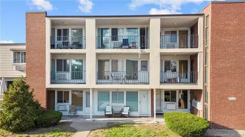 222 West Walk #222, West Haven, CT 06516