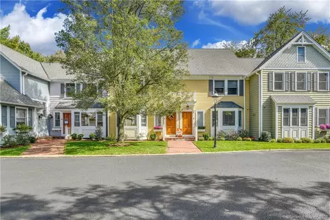 36 Catoonah St #9, Ridgefield, CT 06877