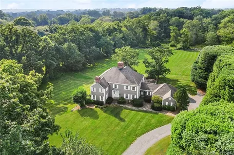 442 Hulls Farm Rd, Southport, CT 06890