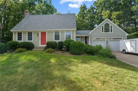 52 Cherry Tree Ln, Colchester, CT 06415