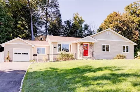 46 Muriel Dr, Stamford, CT 06907