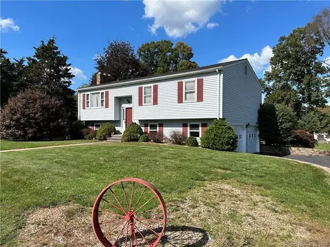 44 Hall Ln, Berlin, CT 06037