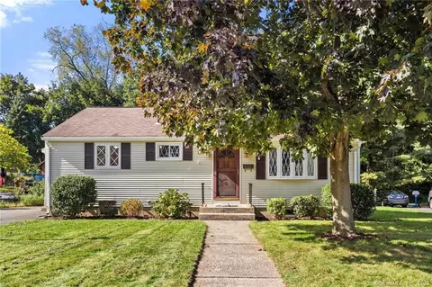 264 Roxbury Rd, New Britain, CT 06053