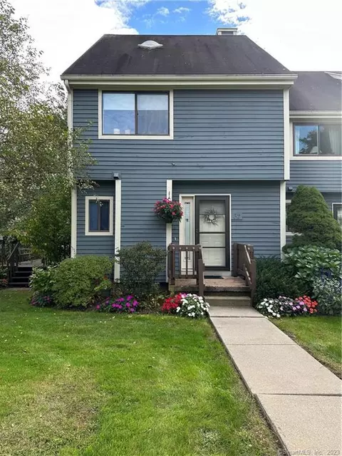 32 Silo Way #32, Bloomfield, CT 06002