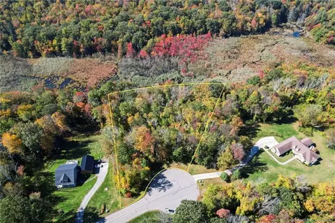 39 Oaklawn Dr, Barkhamsted, CT 06063