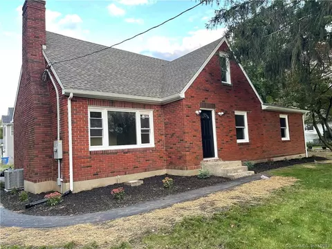 454 Long Hill Ave, Shelton, CT 06484