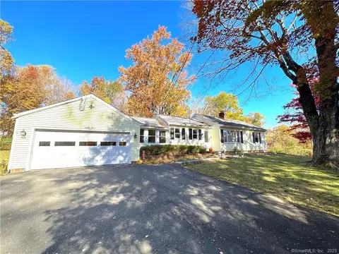 84 Harvey Rd, Ridgefield, CT 06877