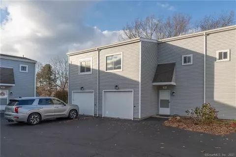 274 Church St #9B, Guilford, CT 06437