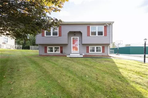 58 Empire Ave, Meriden, CT 06450