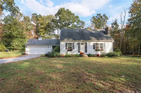 580 Pudding Hill Rd, Hampton, CT 06247