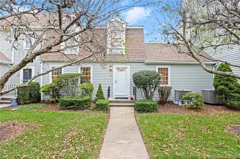 19 Prospect Rdg #30, Ridgefield, CT 06877