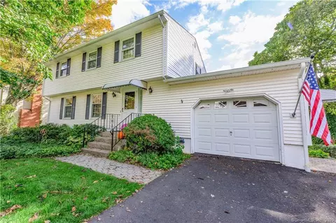 677 Hartford Tpke, Hamden, CT 06517