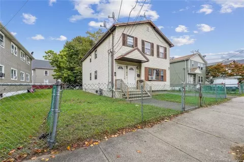 214 Poplar St, New Haven, CT 06513