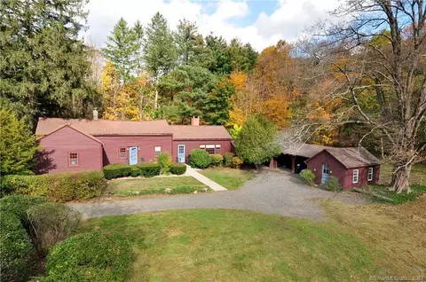 402 Bushy Hill Rd, Simsbury, CT 06070