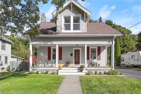 35 Pershing Ave, Seymour, CT 06483