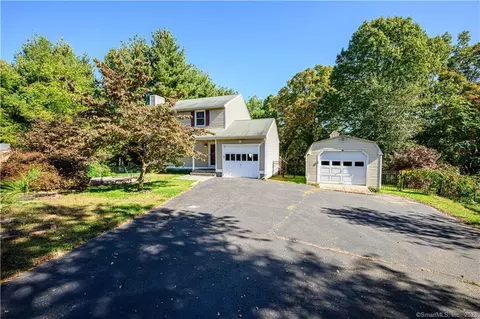 759 Evergreen Ave, Hamden, CT 06518