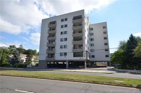 1633 Washington Blvd #4A, Stamford, CT 06902