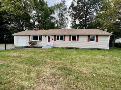 38 Pinnacle Rd, Plainville, CT 06062