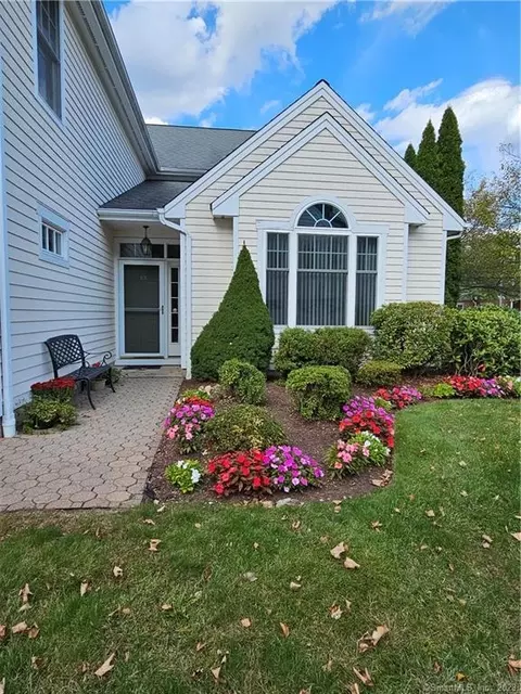 63 Southwick Ct #63, Cheshire, CT 06410