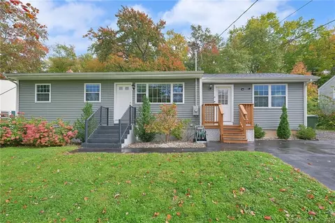 21 Preston St, East Hartford, CT 06108