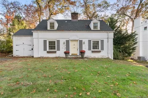 111 Millbrook Rd, North Haven, CT 06473