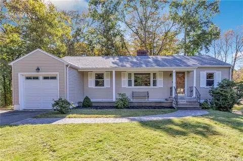 844 Shagbark Dr, Orange, CT 06477