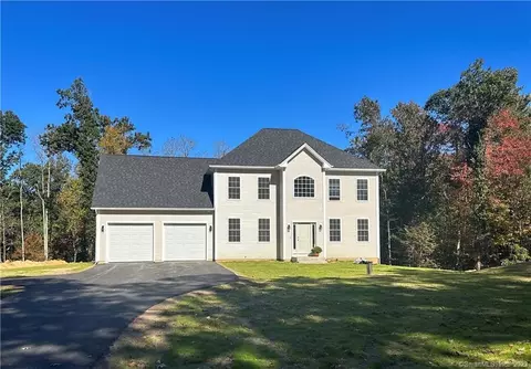 123 Comstock Trl, East Hampton, CT 06424