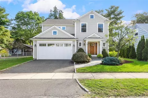 38 Arbor Ter, Fairfield, CT 06890