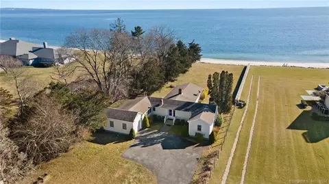 14 Shore Rd # A, Waterford, CT 06385