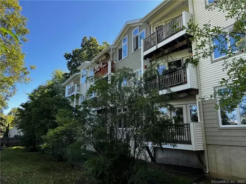 3250 Fairfield Ave #108, Bridgeport, CT 06605