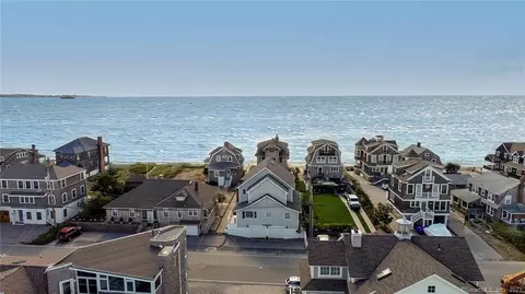 301 W Shore Ave, Groton, CT 06340