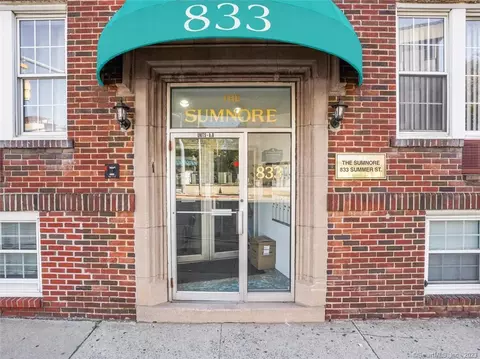 833 Summer St #2B, Stamford, CT 06901