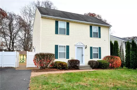 15 Rainbow Crk, Windsor, CT 06095