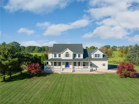 885 E Street St N, Suffield, CT 06078