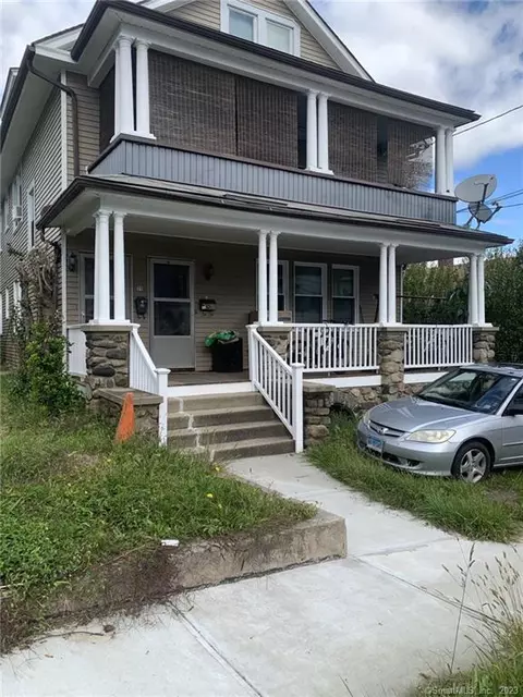 11 Clifton Pl, Danbury, CT 06810