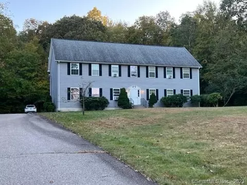 32 Iron St #B, Ledyard, CT 06339