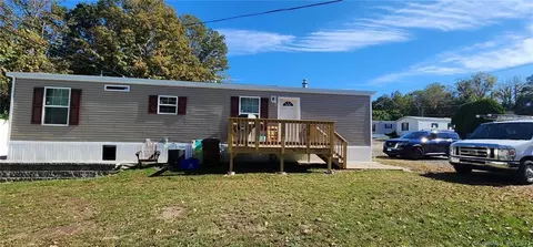 11 School Grounds Rd #2, Branford, CT 06405