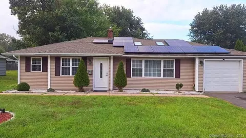 114 Reservoir Rd, Newington, CT 06111