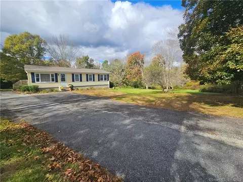 41 Cornell Rd, Plainfield, CT 06374