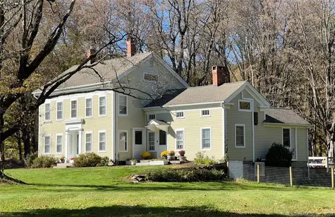 112 Caulfield Rd, Torrington, CT 06790