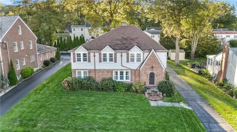 435 Ridge Rd, Wethersfield, CT 06109