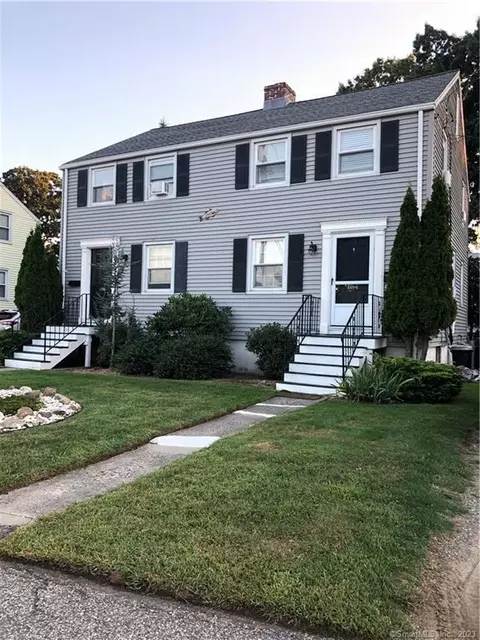 684 Reef Rd, Fairfield, CT 06824