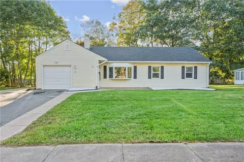 78 Milford Rd, Manchester, CT 06042