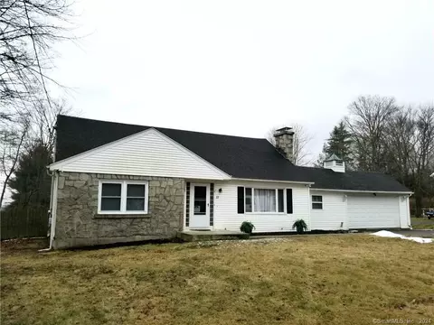 11 Beach Rd, Wolcott, CT 06716
