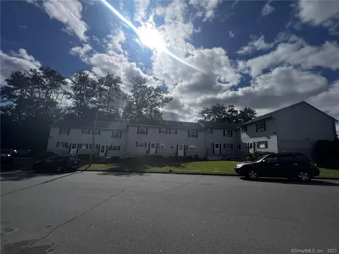 12 Maybury Cir #6, Waterbury, CT 06705