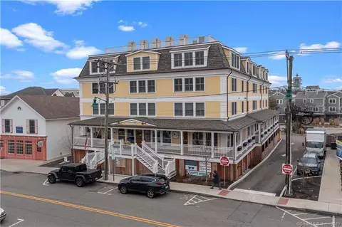 3 Water St #304, Groton, CT 06355