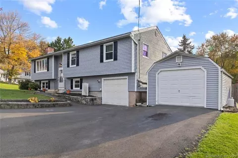 10 Marks Dr, West Haven, CT 06516